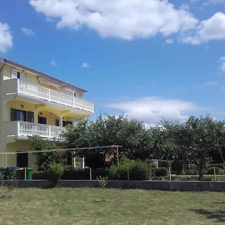 Lopar, Primorje-gorski Kotar 6 Apartment