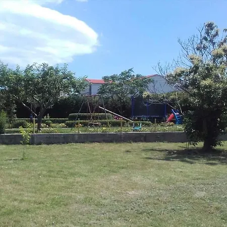 Lopar, Primorje-gorski Kotar 6 Apartment *